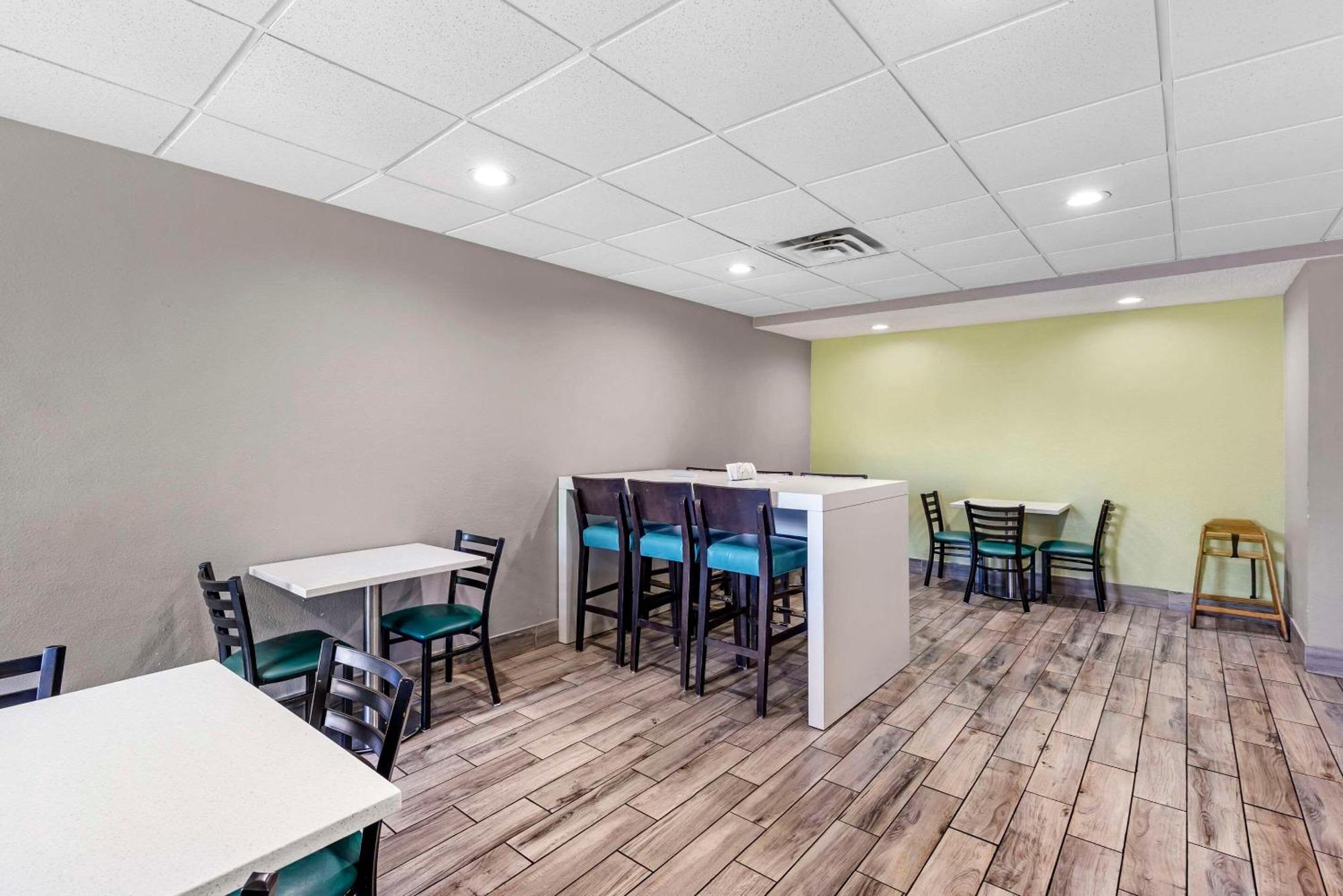 Quality Inn Clarksville - Exit 11 Esterno foto
